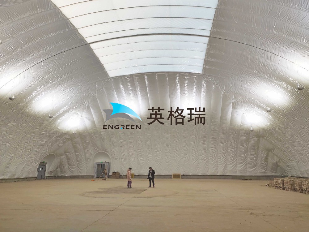 酷炫又實(shí)用的氣膜籃球館，到底是怎么搭建出來的？